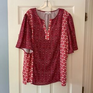 Weekend Suzanne Betro Blouse Top Red Geometric Print Notch Neck Plus Size 1X